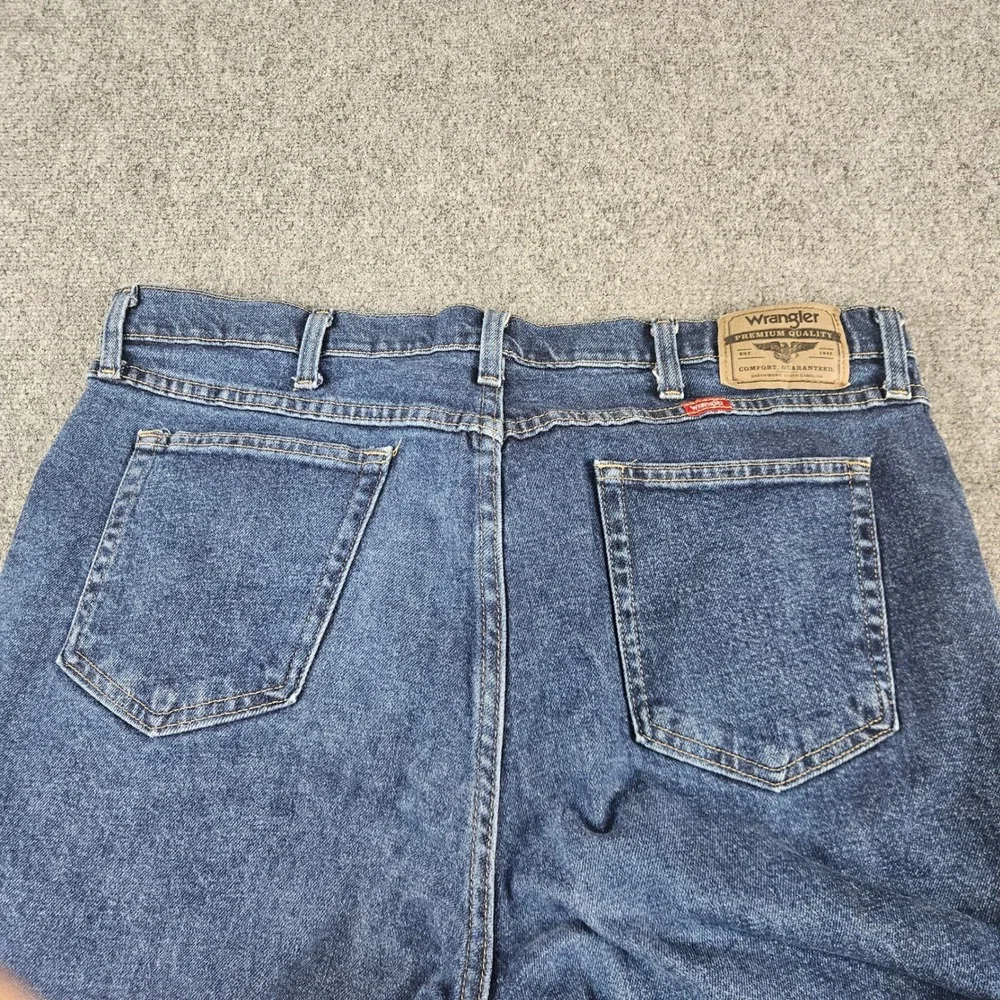 Wrangler Premium Quality Straight Leg‎ Jeans Mens 38x30 Dark Wash Blue Denim